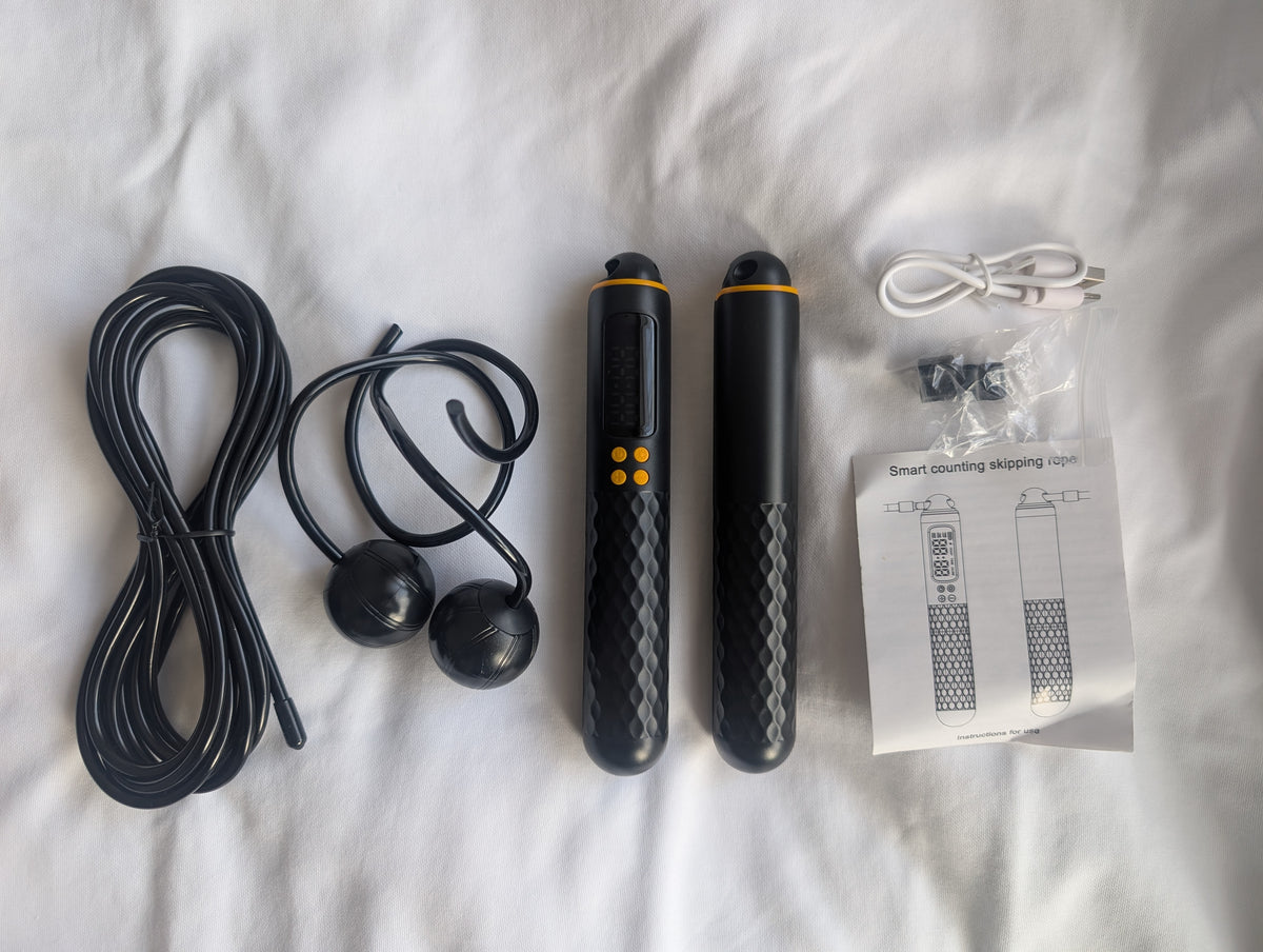 Flick Jump smart jump rope, green, coiled